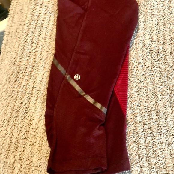 Hop to It Crop Lululemon size 4 - Picture 5 of 7